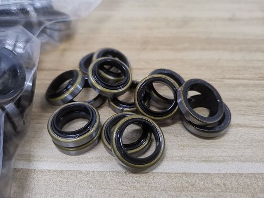 Prezzo buono Corredo DKPI 13x19x4x4.9 della guarnizione di Hitachi della valvola della leva di comando EX200 in linea